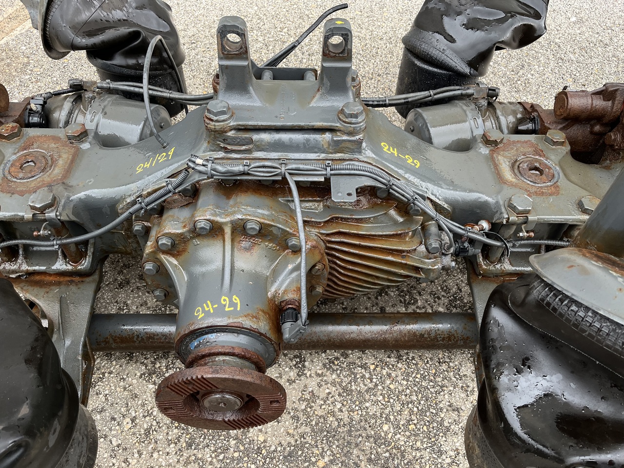 REAR AXLE WITH DIFFERENTIAL GEAR ,RATIO 29:24 - Дифференциал для Грузовиков: фото 2 REAR AXLE WITH DIFFERENTIAL GEAR ,RATIO 29:24 - Дифференциал для Грузовиков: фото 2