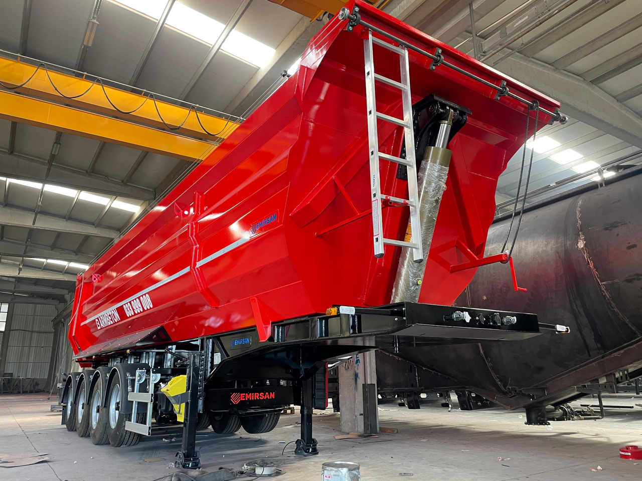 EMIRSAN SELF-STEERING, 4 AXLE U TYPE TIPPER - Самосвальный полуприцеп: фото 4 EMIRSAN SELF-STEERING, 4 AXLE U TYPE TIPPER - Самосвальный полуприцеп: фото 4