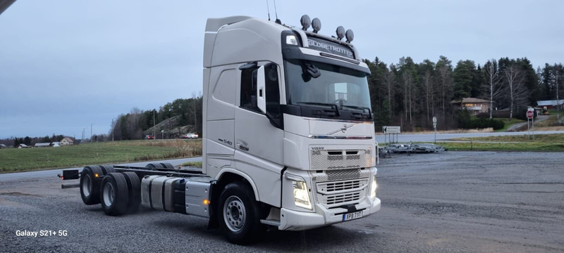 Volvo FH540 6x4 Globe XL - Грузовик-шасси: фото 2 Volvo FH540 6x4 Globe XL - Грузовик-шасси: фото 2