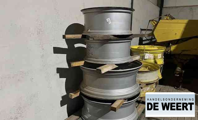 Diversen velgen 38" , voor john deere , case - Шины и диски для Сельскохозяйственной техники: фото 2 Diversen velgen 38" , voor john deere , case - Шины и диски для Сельскохозяйственной техники: фото 2