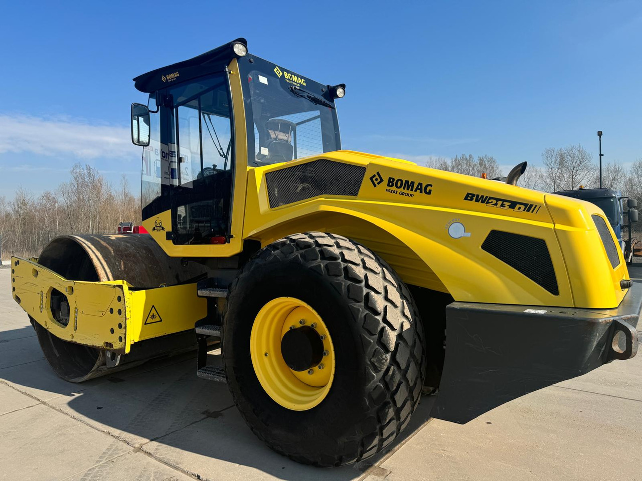 Bomag BW 213-D5 2017 - Компактор: фото 1 Bomag BW 213-D5 2017 - Компактор: фото 1