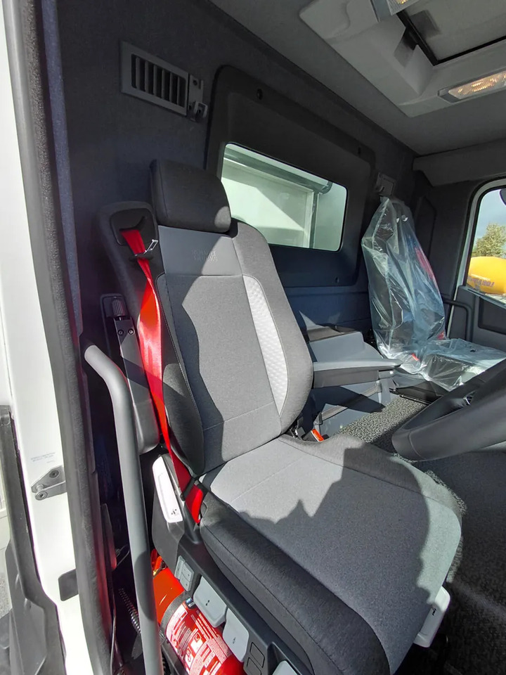 NEW Renault T380 Refrigerated Rigid - Рефрижератор: фото 3 NEW Renault T380 Refrigerated Rigid - Рефрижератор: фото 3