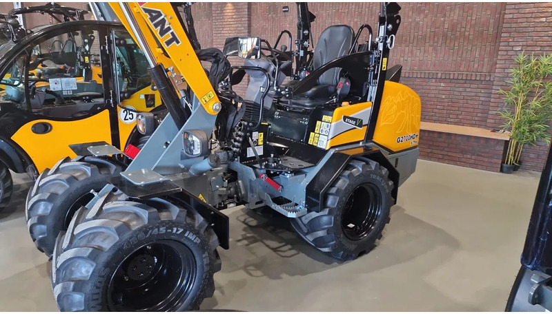 Giant Jubileum modellen G2500 HD & G2700 HD - Компактный фронтальный погрузчик: фото 1 Giant Jubileum modellen G2500 HD & G2700 HD - Компактный фронтальный погрузчик: фото 1
