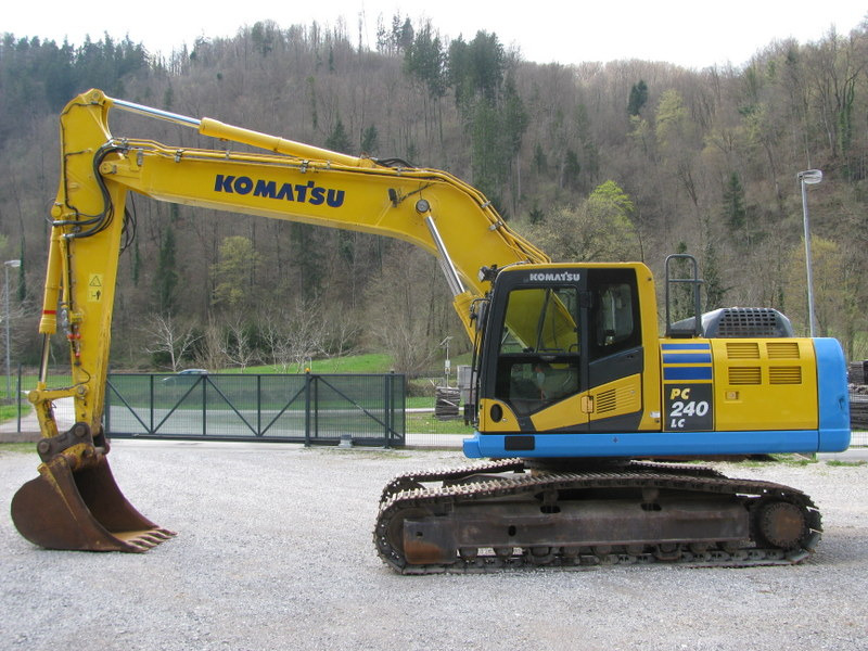 KOMATSU PC240NLC-10 TOP condition - Гусеничный экскаватор: фото 3 KOMATSU PC240NLC-10 TOP condition - Гусеничный экскаватор: фото 3