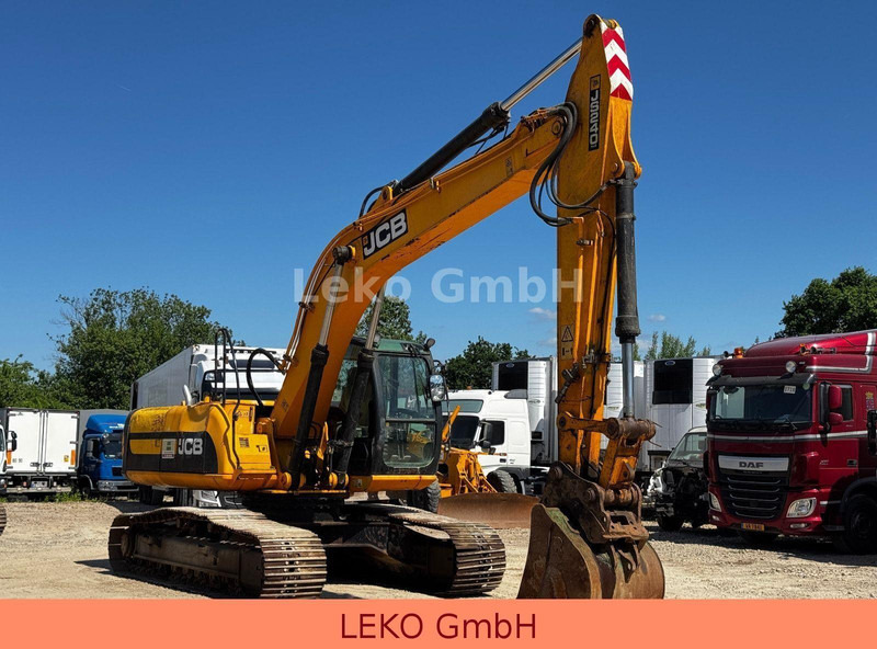Caterpillar JS240NLC - Гусеничный экскаватор: фото 1 Caterpillar JS240NLC - Гусеничный экскаватор: фото 1