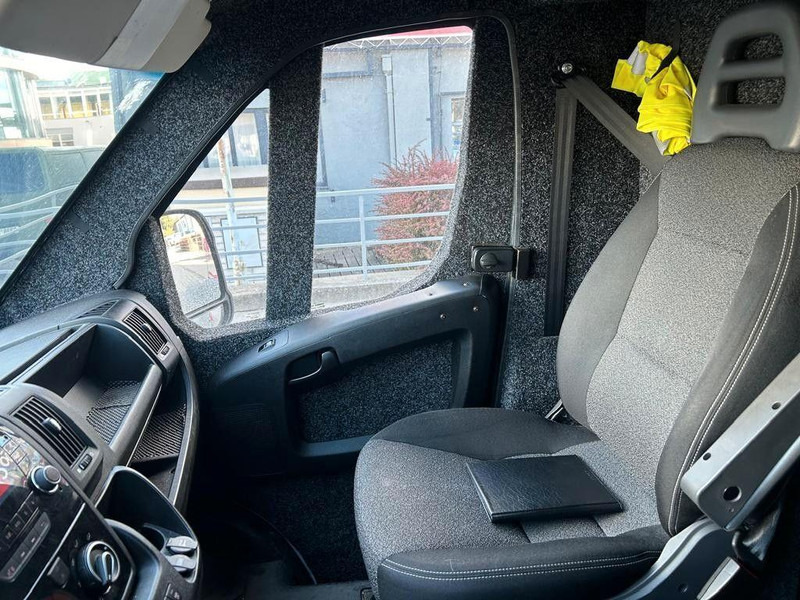 Fiat Ducato Armored Money Truck - Фургон с закрытым кузовом: фото 5 Fiat Ducato Armored Money Truck - Фургон с закрытым кузовом: фото 5