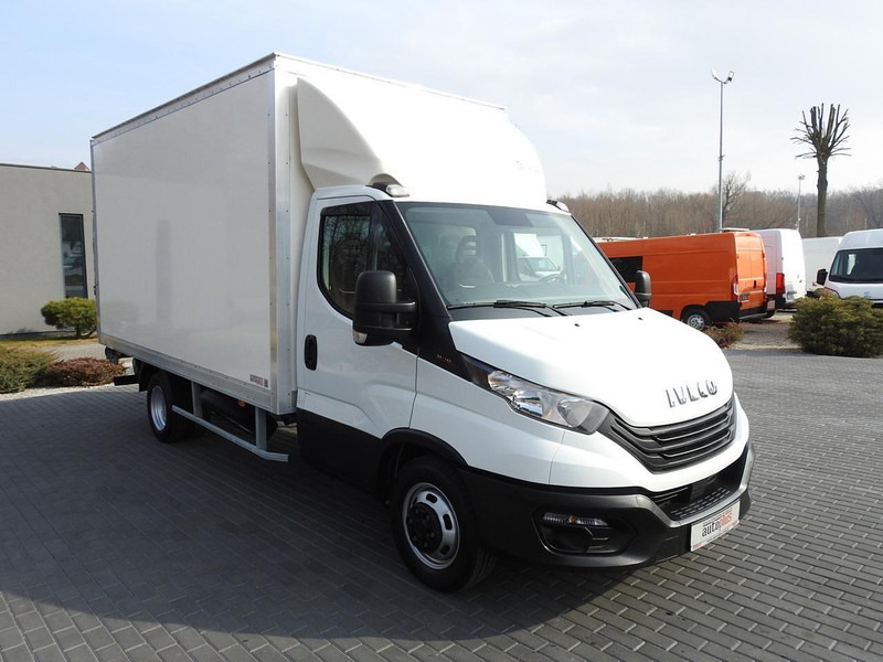 Iveco DAILY 35C16 KONTENER WINDA 8 PALET TEMPOMAT BLIŹNIACZE KOŁA KLIM - Фургон с закрытым кузовом: фото 4 Iveco DAILY 35C16 KONTENER WINDA 8 PALET TEMPOMAT BLIŹNIACZE KOŁA KLIM - Фургон с закрытым кузовом: фото 4