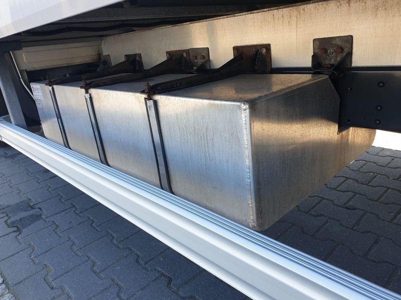 Тентованный грузовик Iveco DAILY 72C18 70C18 HI-MATIC 1.HAND: фото 12