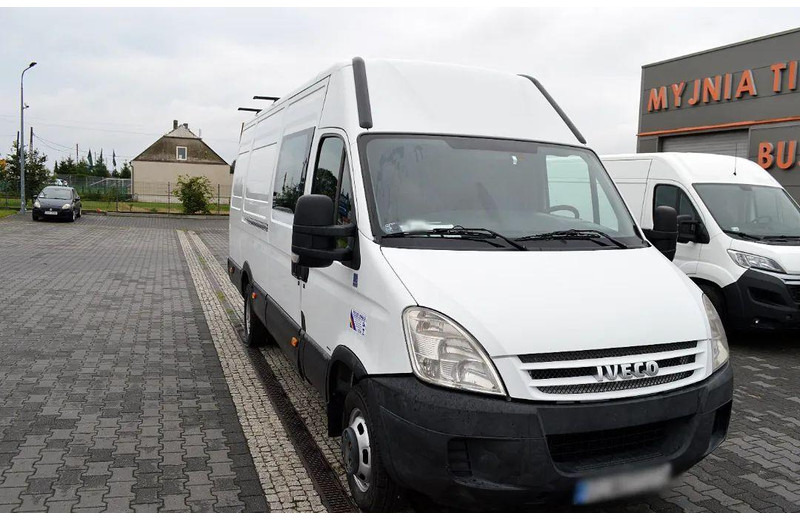 Iveco Daily 35C15 Blaszak L4H2 Brygadówka 6-seater Doka Dubel Cabin - Микроавтобус, Пассажирский фургон: фото 1 Iveco Daily 35C15 Blaszak L4H2 Brygadówka 6-seater Doka Dubel Cabin - Микроавтобус, Пассажирский фургон: фото 1