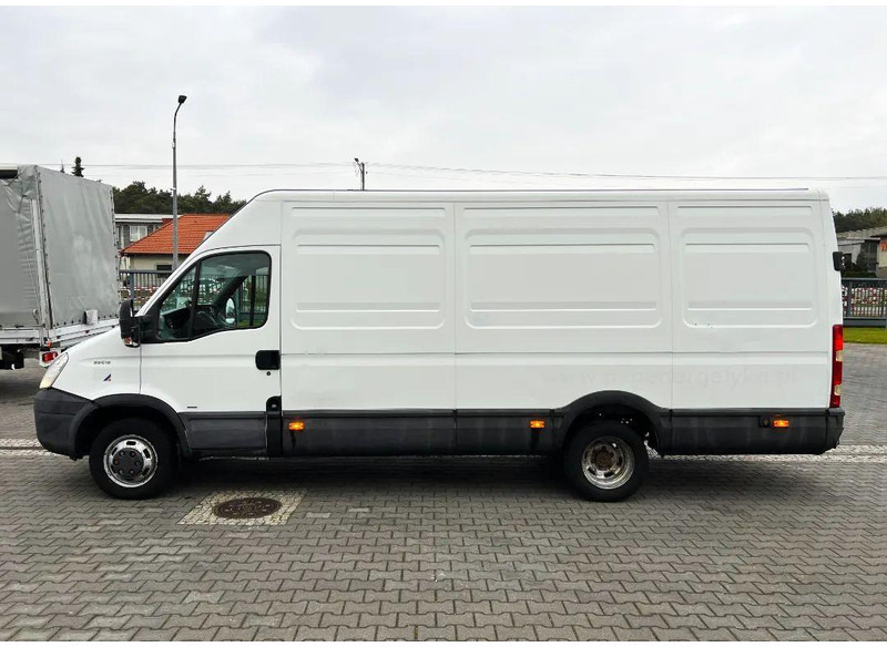Iveco Daily 35C15 Furgon L4H2 Brygadówka 6-seater Doka Dubel Cabin - Фургон с закрытым кузовом: фото 3 Iveco Daily 35C15 Furgon L4H2 Brygadówka 6-seater Doka Dubel Cabin - Фургон с закрытым кузовом: фото 3