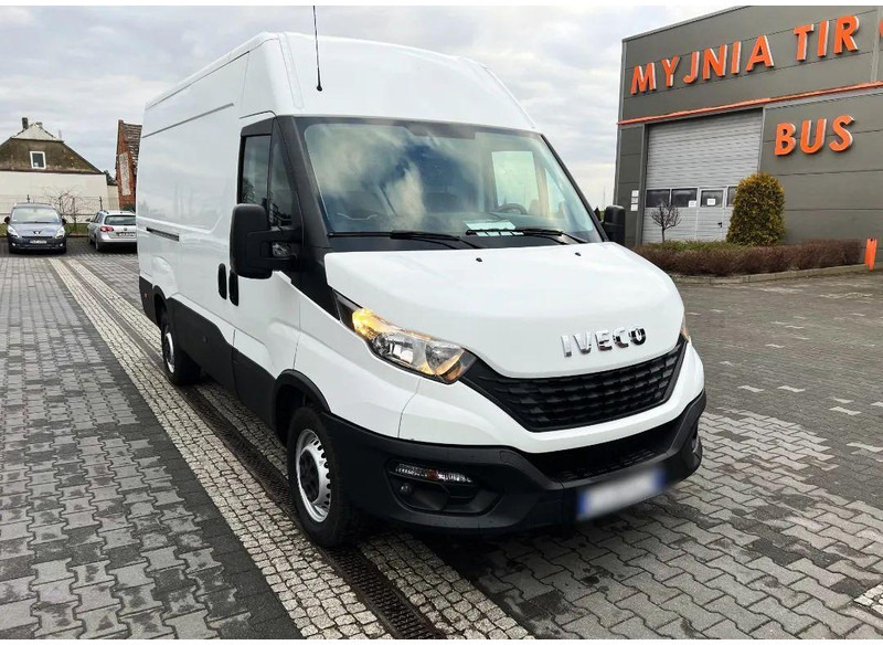Iveco Daily 35S14 Furgon L2H2 New Model - Фургон с закрытым кузовом: фото 5 Iveco Daily 35S14 Furgon L2H2 New Model - Фургон с закрытым кузовом: фото 5