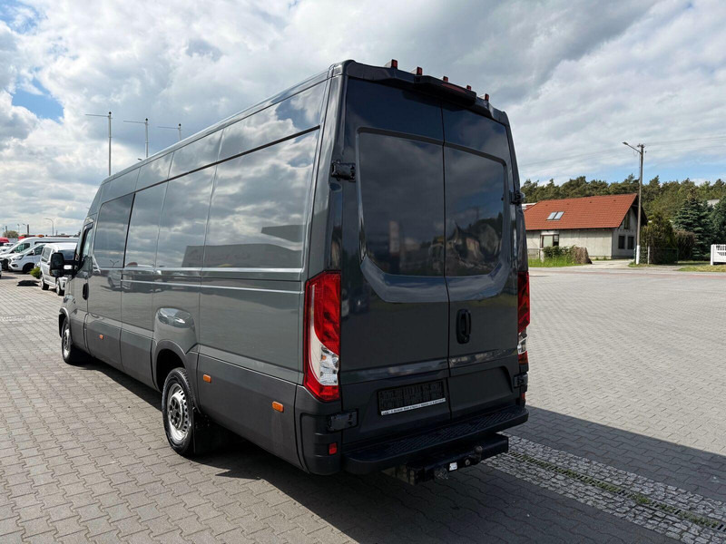 Iveco Daily 35S18 Hi-Matic L4H2 Maxi Furgon Doka Brygadówka 6-miejsc S - Фургон с закрытым кузовом: фото 3 Iveco Daily 35S18 Hi-Matic L4H2 Maxi Furgon Doka Brygadówka 6-miejsc S - Фургон с закрытым кузовом: фото 3