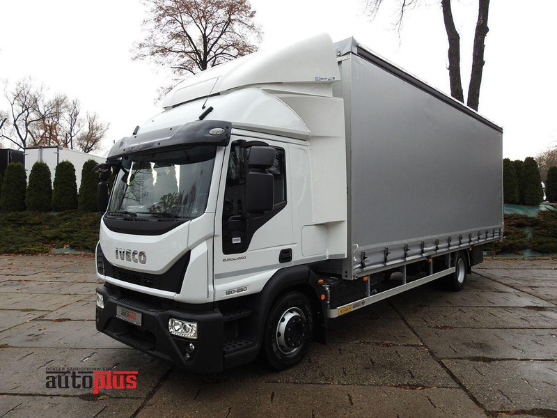 Iveco EUROCARGO 120-250 NOWY PLANDEKA WINDA 18 PALET WEBASTO KLIMATYZA - Грузовик с закрытым кузовом: фото 1 Iveco EUROCARGO 120-250 NOWY PLANDEKA WINDA 18 PALET WEBASTO KLIMATYZA - Грузовик с закрытым кузовом: фото 1