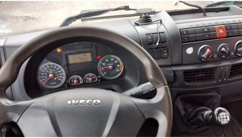 Iveco Eurocargo 120E25 - Грузовик бортовой/ Платформа, Автоманипулятор: фото 4 Iveco Eurocargo 120E25 - Грузовик бортовой/ Платформа, Автоманипулятор: фото 4