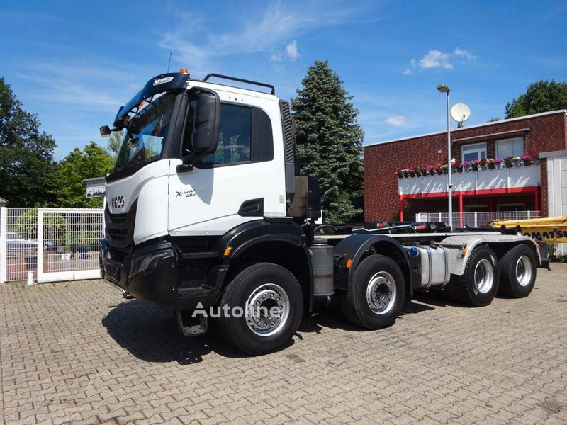 Iveco X-WAY 480 - Hook lift truck 8x4 - Крюковой мультилифт: фото 2 Iveco X-WAY 480 - Hook lift truck 8x4 - Крюковой мультилифт: фото 2
