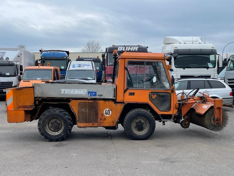 Kramer 601 - Подметально-уборочная машина: фото 1 Kramer 601 - Подметально-уборочная машина: фото 1