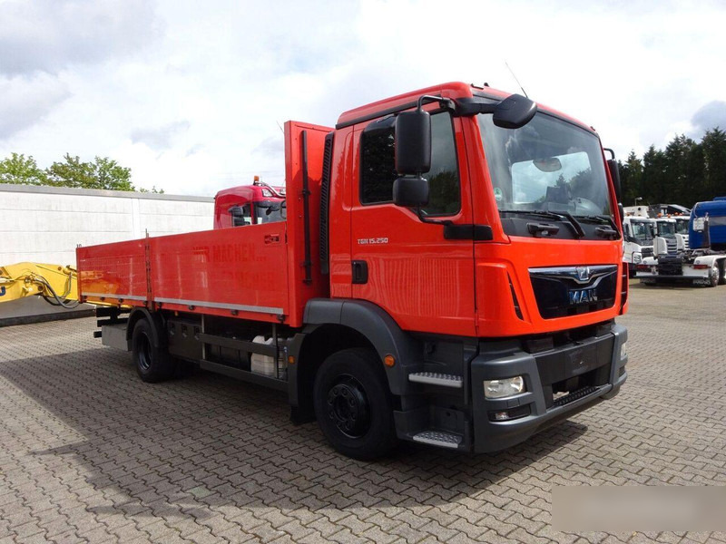 MAN 15.250 TGM Flatbed - Грузовик бортовой/ Платформа: фото 4 MAN 15.250 TGM Flatbed - Грузовик бортовой/ Платформа: фото 4