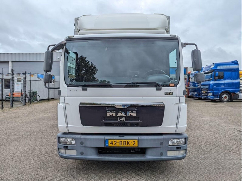 MAN TGL 12.250 - Horse transporter - Коневоз: фото 3 MAN TGL 12.250 - Horse transporter - Коневоз: фото 3