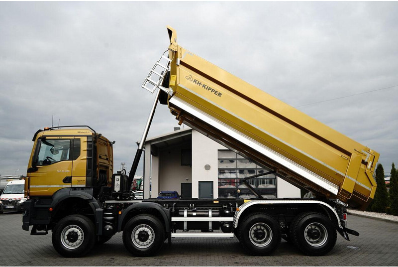 MAN TGS 41.480 / 8X6 / WYWROTKA / S1 - TYLNOZSYP / AUTOMAT / FABRYCZ - Самосвал: фото 3 MAN TGS 41.480 / 8X6 / WYWROTKA / S1 - TYLNOZSYP / AUTOMAT / FABRYCZ - Самосвал: фото 3