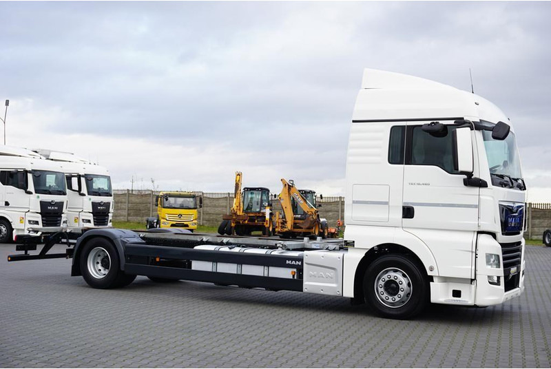 MAN TGX / 18.460 / ACC / E 6 / XLX / BDF / 7,15 M , 7,45 M - Грузовик-шасси: фото 4 MAN TGX / 18.460 / ACC / E 6 / XLX / BDF / 7,15 M , 7,45 M - Грузовик-шасси: фото 4