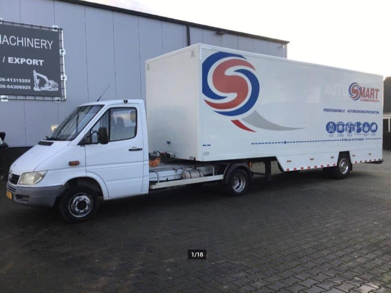 Mercedes-Benz 413 CDI BE Mini Trekker + Workshop Trailer - Малотоннажный седельный тягач: фото 1 Mercedes-Benz 413 CDI BE Mini Trekker + Workshop Trailer - Малотоннажный седельный тягач: фото 1