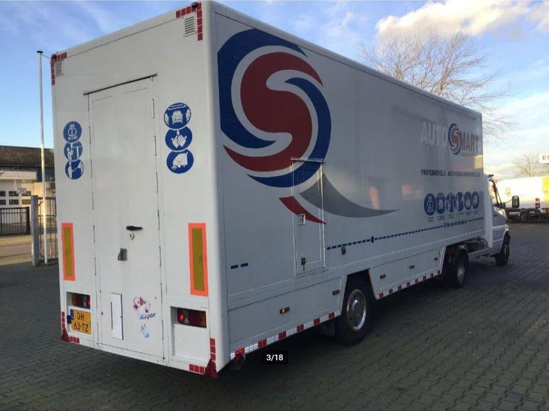 Mercedes-Benz 413 CDI BE Mini Trekker + Workshop Trailer - Малотоннажный седельный тягач: фото 4 Mercedes-Benz 413 CDI BE Mini Trekker + Workshop Trailer - Малотоннажный седельный тягач: фото 4