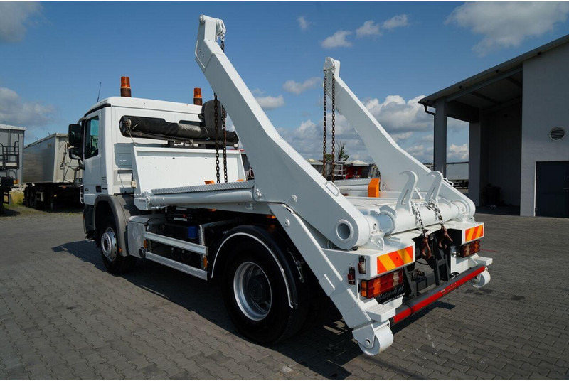 Mercedes-Benz ACTROS 1836 / 4X2 / BRAMOWIEC / PALFINGER M12T / EURO 6 / SPROW - Портальный бункеровоз: фото 3 Mercedes-Benz ACTROS 1836 / 4X2 / BRAMOWIEC / PALFINGER M12T / EURO 6 / SPROW - Портальный бункеровоз: фото 3