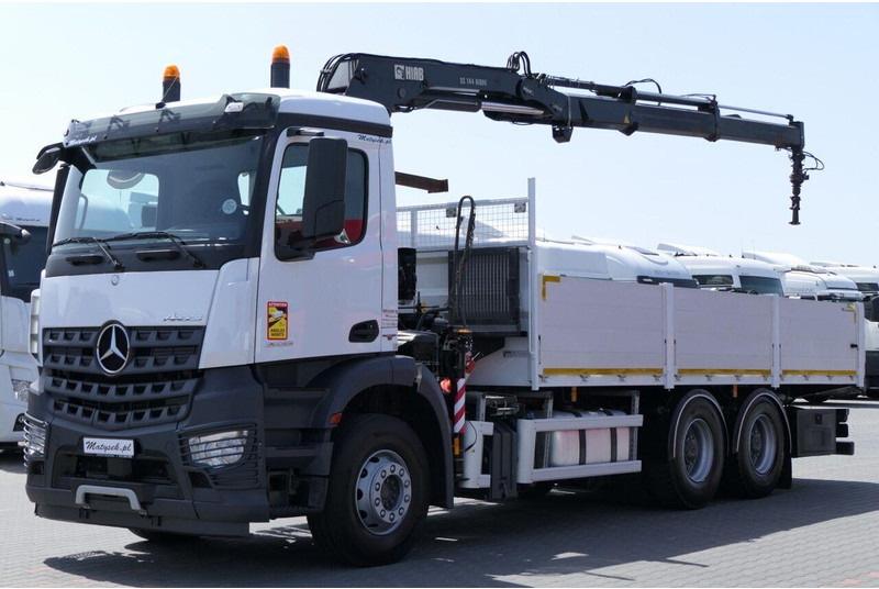 Mercedes-Benz AROCS 2633 - Грузовик бортовой/ Платформа, Автоманипулятор: фото 1 Mercedes-Benz AROCS 2633 - Грузовик бортовой/ Платформа, Автоманипулятор: фото 1