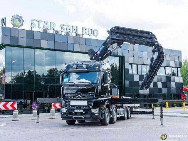 Mercedes-Benz AROCS 3251 8x4 HMF 8520 Fly Jib Winch - Грузовик бортовой/ Платформа, Автоманипулятор: фото 4 Mercedes-Benz AROCS 3251 8x4 HMF 8520 Fly Jib Winch - Грузовик бортовой/ Платформа, Автоманипулятор: фото 4