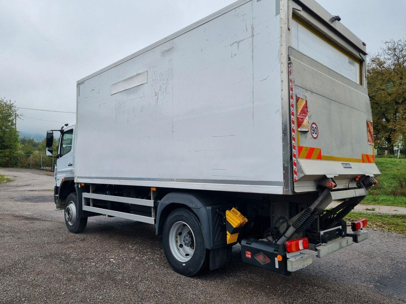 Mercedes-Benz ATEGO 1323 4x4 Refrigerated CARRIER XARIOS 600MT + Tail Lift - Рефрижератор: фото 3 Mercedes-Benz ATEGO 1323 4x4 Refrigerated CARRIER XARIOS 600MT + Tail Lift - Рефрижератор: фото 3