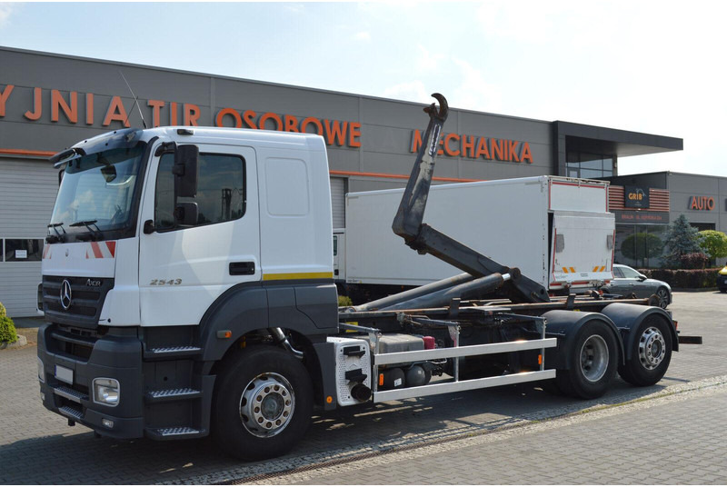 Mercedes-Benz AXOR 2543 HOOK JANCO HS20 14T KLIMA WEBASTO Bed Steering Axle Au - Крюковой мультилифт: фото 2 Mercedes-Benz AXOR 2543 HOOK JANCO HS20 14T KLIMA WEBASTO Bed Steering Axle Au - Крюковой мультилифт: фото 2