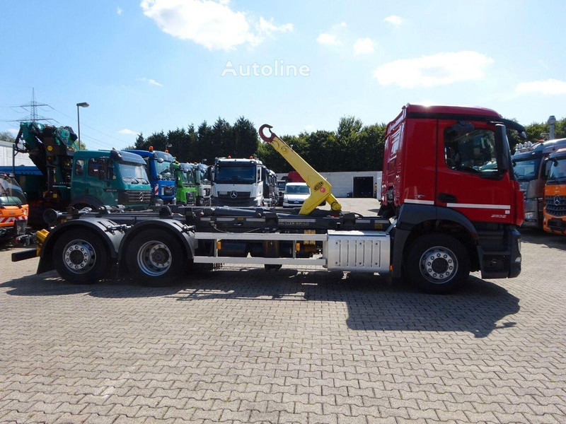 Mercedes-Benz Antos 2532 - Hook lift truck - Крюковой мультилифт: фото 5 Mercedes-Benz Antos 2532 - Hook lift truck - Крюковой мультилифт: фото 5