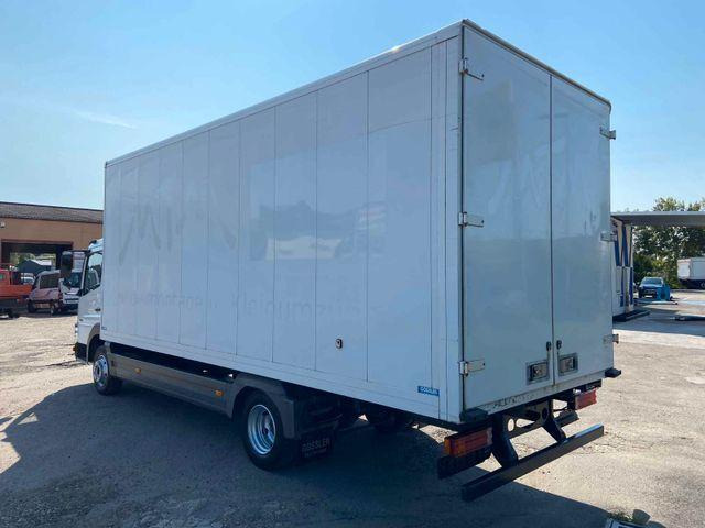 Mercedes-Benz Atego 816 - Грузовик с закрытым кузовом: фото 4 Mercedes-Benz Atego 816 - Грузовик с закрытым кузовом: фото 4