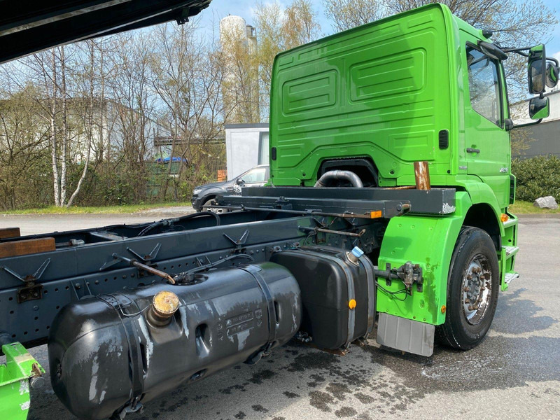Mercedes-Benz Axor 1829 - Самосвал: фото 4 Mercedes-Benz Axor 1829 - Самосвал: фото 4