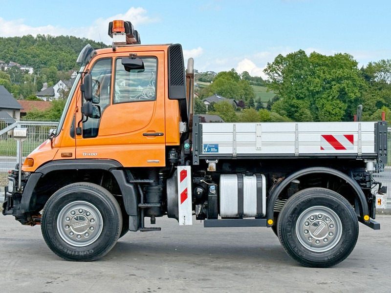 Mercedes-Benz UNIMOG 400 * KIPPER 2,40 * 4x4 * TOPZUSTAND - Самосвал: фото 4 Mercedes-Benz UNIMOG 400 * KIPPER 2,40 * 4x4 * TOPZUSTAND - Самосвал: фото 4