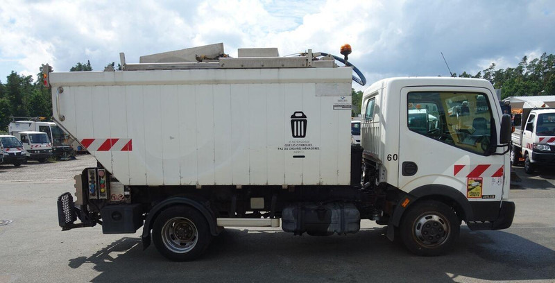Nissan Cabstar 45.13 - Мусоровоз: фото 4 Nissan Cabstar 45.13 - Мусоровоз: фото 4