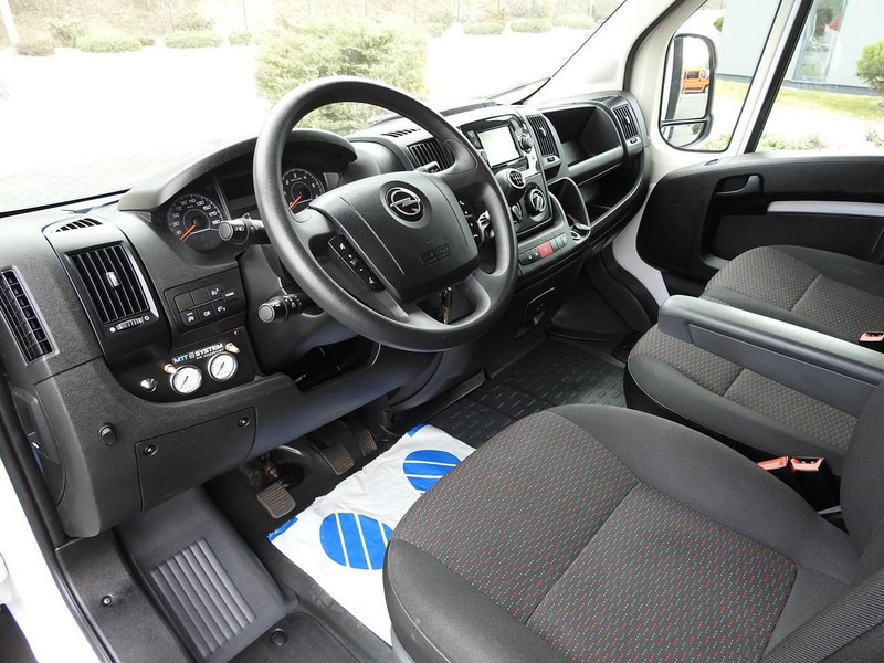 Opel MOVANO  PLANDEKA 10 PALET WEBASTO TEMPOMAT PNEUMATYKA KLIMATYZAC - Тентованный фургон: фото 2 Opel MOVANO  PLANDEKA 10 PALET WEBASTO TEMPOMAT PNEUMATYKA KLIMATYZAC - Тентованный фургон: фото 2