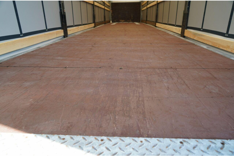 Тентованный полуприцеп Schmitz Cargobull FIRANKA STANDARD / DWIE OSIE PODNOSZONE / OSIE SCHMITZ / SPROWAD: фото 19 Тентованный полуприцеп Schmitz Cargobull FIRANKA STANDARD / DWIE OSIE PODNOSZONE / OSIE SCHMITZ / SPROWAD: фото 19