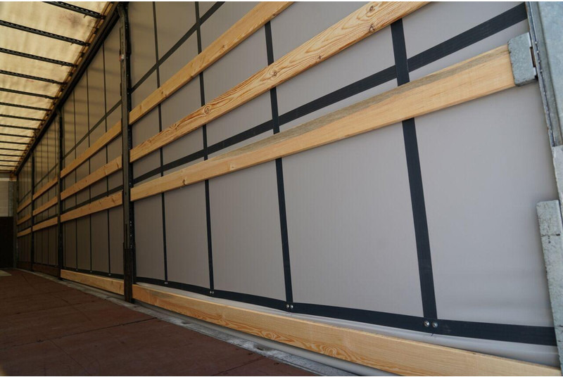 Тентованный полуприцеп Schmitz Cargobull FIRANKA STANDARD / DWIE OSIE PODNOSZONE / OSIE SCHMITZ / SPROWAD: фото 17 Тентованный полуприцеп Schmitz Cargobull FIRANKA STANDARD / DWIE OSIE PODNOSZONE / OSIE SCHMITZ / SPROWAD: фото 17