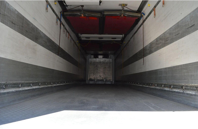 Schmitz Cargobull SKO 24REFRIGERATOR + LIFT ROLLER SHUTTER CARRIER VECTOR 1850Mtº - Полуприцеп-рефрижератор: фото 3 Schmitz Cargobull SKO 24REFRIGERATOR + LIFT ROLLER SHUTTER CARRIER VECTOR 1850Mtº - Полуприцеп-рефрижератор: фото 3