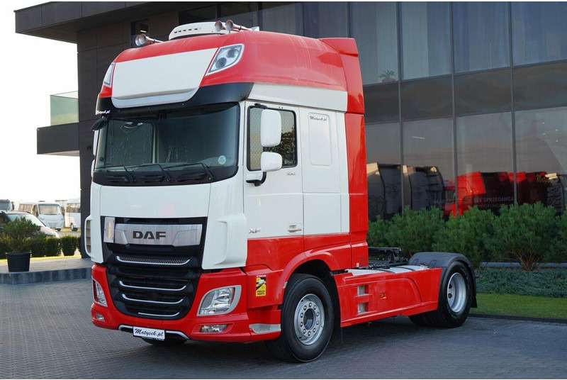 DAF XF 530 / RETARDER / I-PARK COOL / SUPER SPACE CAB / - Тягач: фото 5 DAF XF 530 / RETARDER / I-PARK COOL / SUPER SPACE CAB / - Тягач: фото 5