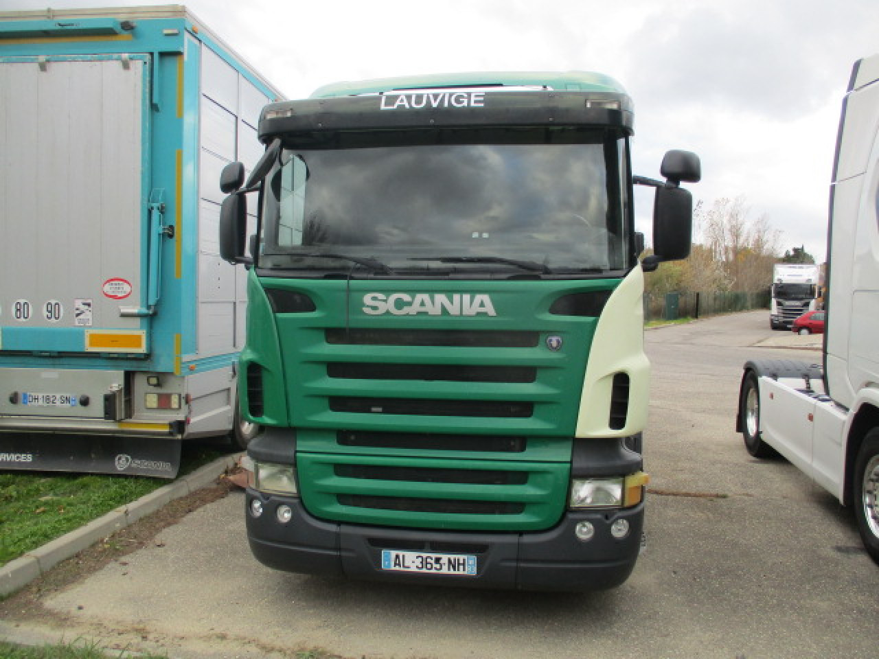 SCANIA R 420 LB4x2HNA - Грузовик-шасси: фото 1 SCANIA R 420 LB4x2HNA - Грузовик-шасси: фото 1