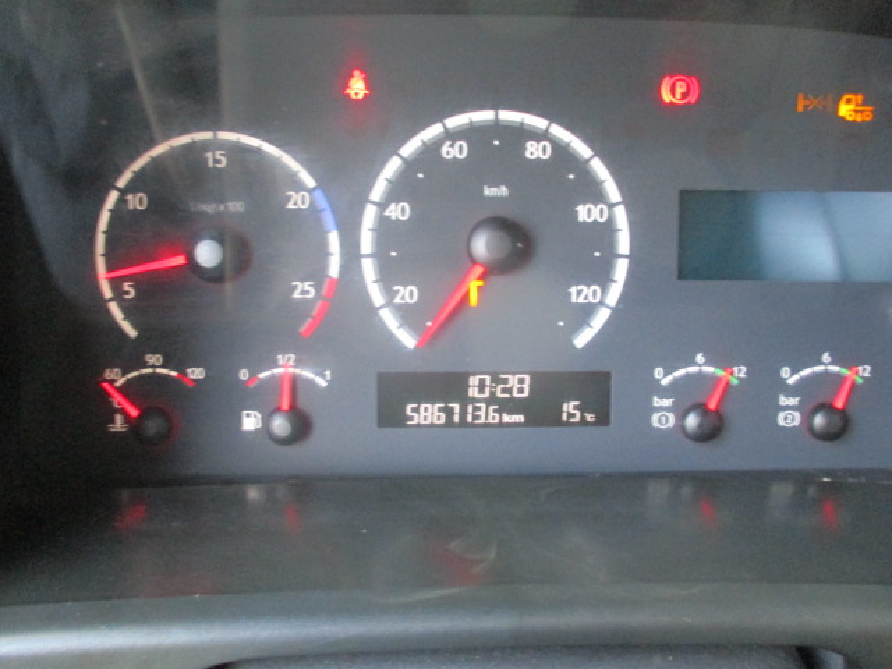 SCANIA R 420 LB4x2HNA - Грузовик-шасси: фото 4 SCANIA R 420 LB4x2HNA - Грузовик-шасси: фото 4