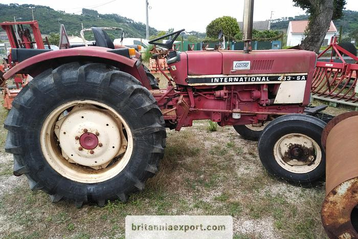 INTERNATIONAL 433 SA Farm Tractor | 2.5L Diesel | 4x2 | Brand New Tyres - Трактор: фото 3 INTERNATIONAL 433 SA Farm Tractor | 2.5L Diesel | 4x2 | Brand New Tyres - Трактор: фото 3