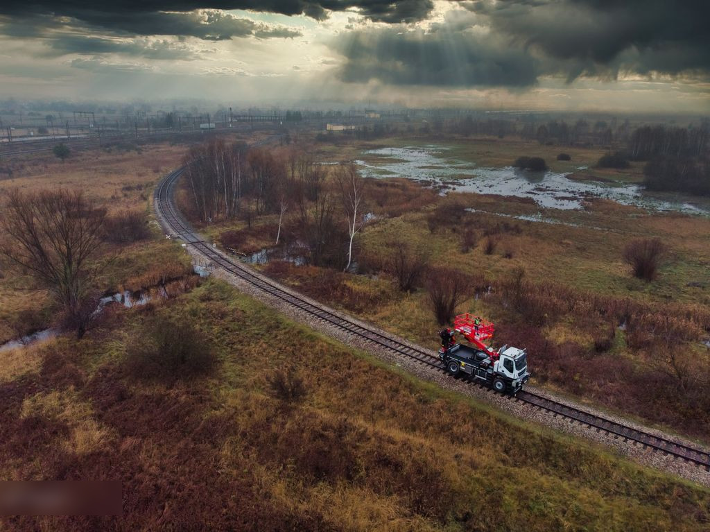 Грузовик с подъемником Iveco TRAKER 4x4 RAIL ROAD PALFINGER SCHIENEN TWO WAY: фото 8