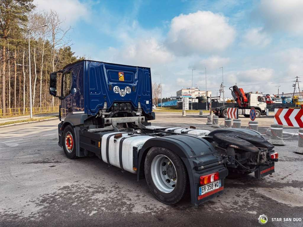 Mercedes-Benz ACTROS 1843 4x2 EURO 6 Hydraulic LOHR - Тягач: фото 2 Mercedes-Benz ACTROS 1843 4x2 EURO 6 Hydraulic LOHR - Тягач: фото 2