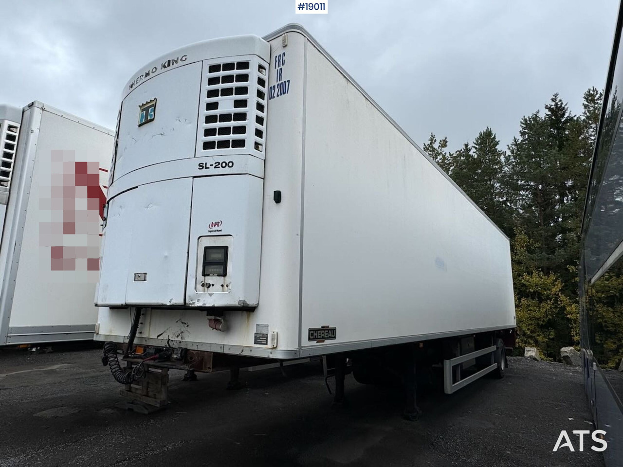 Fruehauf skapsemi - Полуприцеп-рефрижератор: фото 1 Fruehauf skapsemi - Полуприцеп-рефрижератор: фото 1
