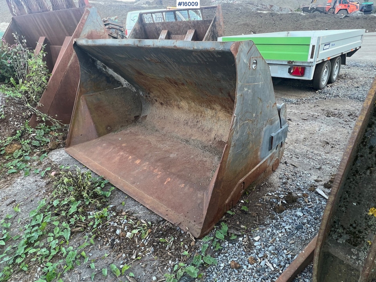 Hjullasterskuffe m/ liten BM feste - Ковш для погрузчика для Строительной техники: фото 3 Hjullasterskuffe m/ liten BM feste - Ковш для погрузчика для Строительной техники: фото 3