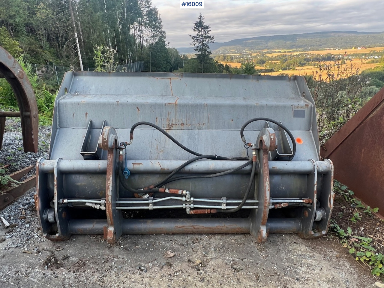 Hjullasterskuffe m/ liten BM feste - Ковш для погрузчика для Строительной техники: фото 5 Hjullasterskuffe m/ liten BM feste - Ковш для погрузчика для Строительной техники: фото 5