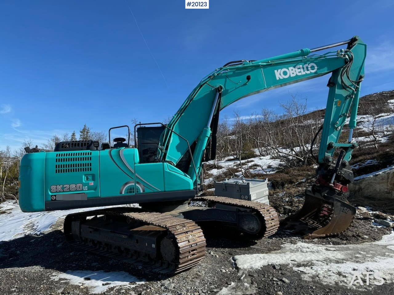 Kobelco SK260LC-10 - Экскаватор: фото 1 Kobelco SK260LC-10 - Экскаватор: фото 1